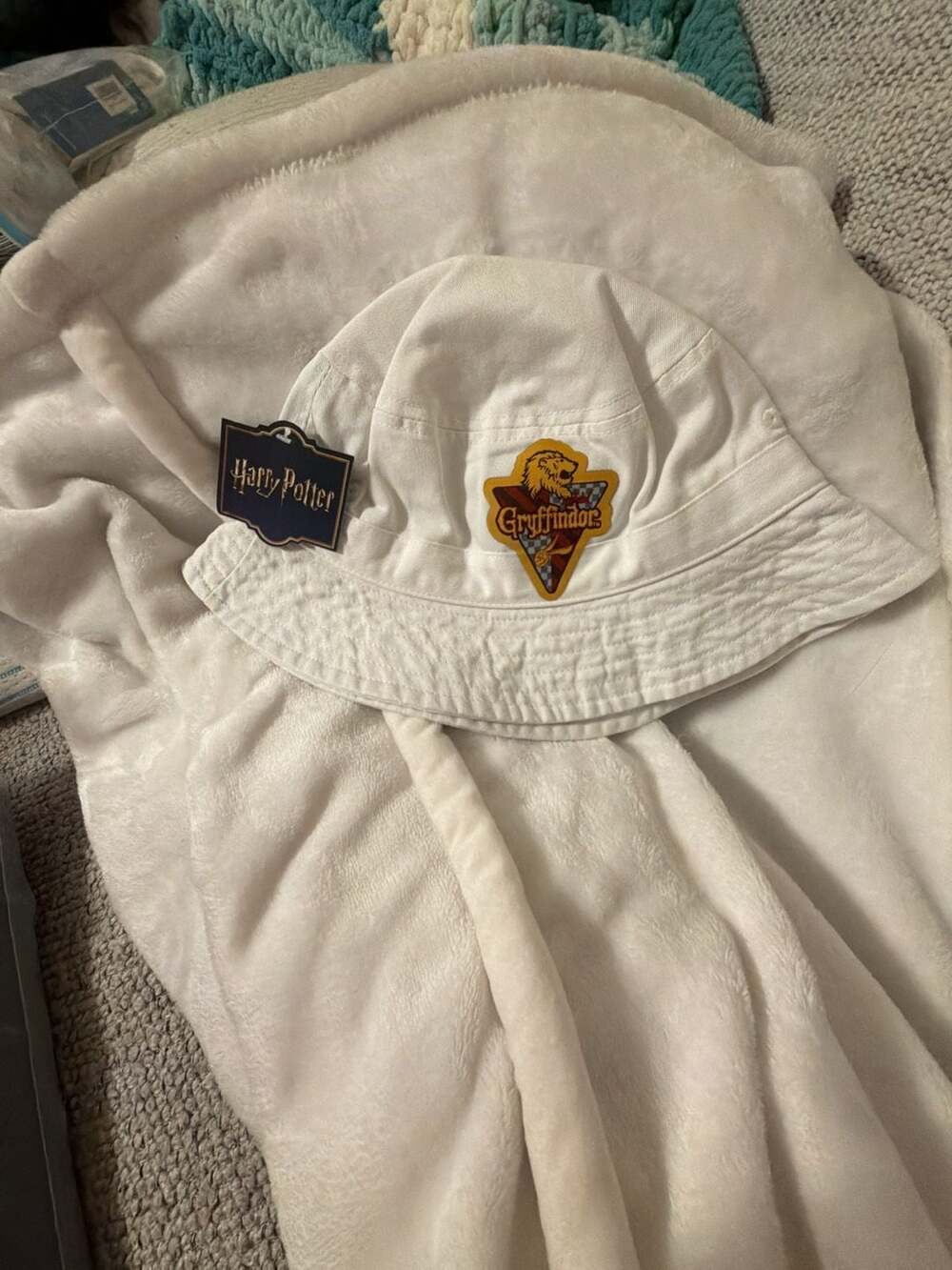 Market & Layne Harry Potter Gryffindor White Bucket Hat